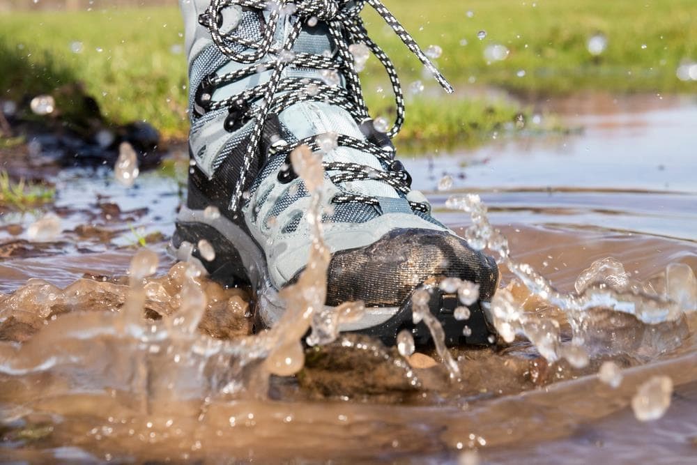 Consejos para cuidar el calzado de materiales especiales: ante, nobiuk y goretex